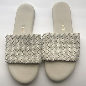 TKEES Sandals